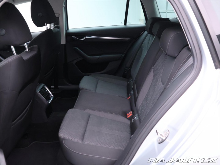 Škoda Octavia 2,0 TDI 110kW DSG Style L 2020