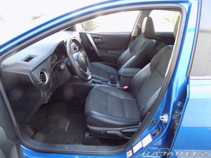 Toyota Auris 1.8i/Hybrid/Pano/NAVI/ 2014