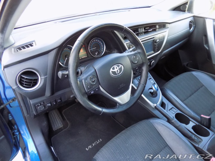 Toyota Auris 1.8i/Hybrid/Pano/NAVI/ 2014