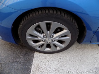 Toyota Auris 1.8i/Hybrid/Pano/NAVI/ 2014