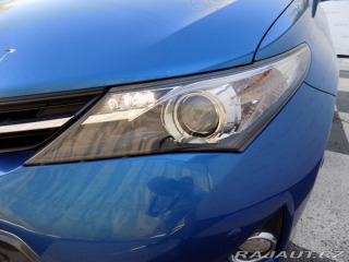 Toyota Auris 1.8i/Hybrid/Pano/NAVI/ 2014