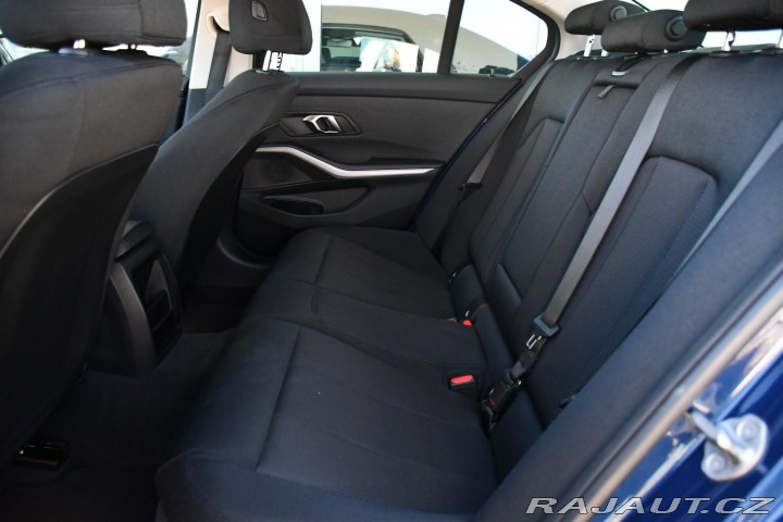BMW 3 318d ČR 1M 2022