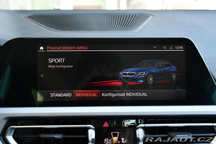 BMW 3 318d ČR 1M 2022