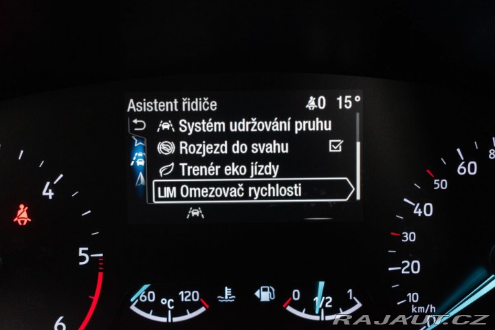 Ford Focus 1.5 EcoBlue ST-LINE*TAŽNÉ 2021