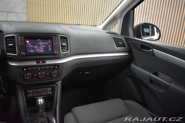 Volkswagen Sharan 1.4 TSI DSG REZERVACE 2021