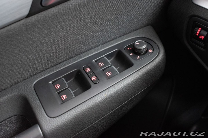 Volkswagen Sharan 1.4 TSI DSG REZERVACE 2021