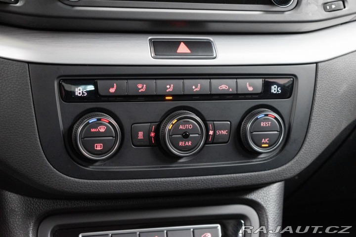 Volkswagen Sharan 1.4 TSI DSG REZERVACE 2021