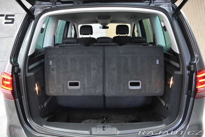 Volkswagen Sharan 1.4 TSI DSG REZERVACE 2021