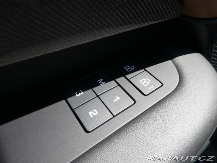 Land Rover Discovery 3,0 D350 35th Anniversary 2024