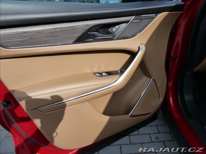 Jaguar F-Pace 2,0 D200 SE,1.maj,ČR,DPH, 2021