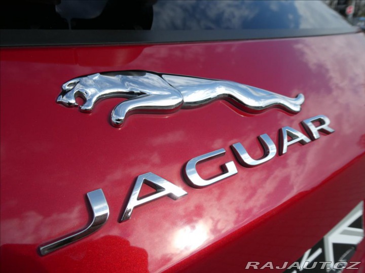 Jaguar F-Pace 2,0 D200 SE,1.maj,ČR,DPH, 2021