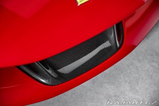 Ferrari SF90 Lift, karbon, metalíza 2024