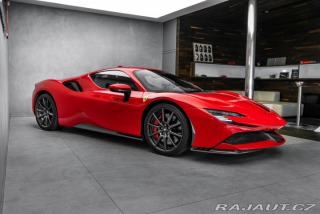 Ferrari SF90 Lift, karbon, metalíza 2024