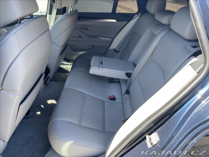 BMW 5 3,0 d 180kw Manuál Luxury 2010