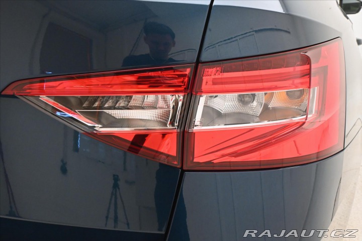 Škoda Superb 2,0 TDI 110kW DSG Style Z 2022