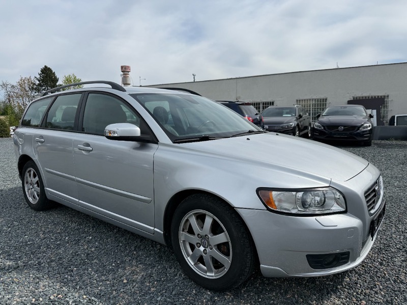 Volvo V50 2.4 D5 132Kw Manuál Bez k