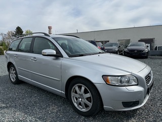 Volvo V50 2.4 D5 132Kw Manuál Bez k