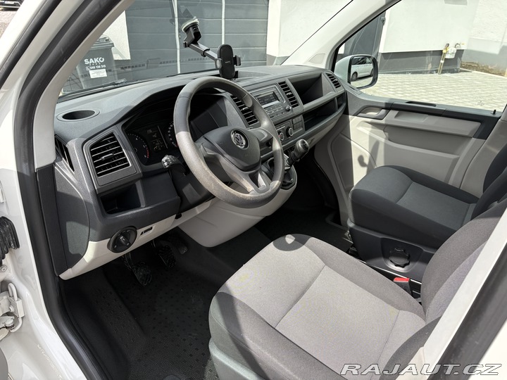Volkswagen Transporter 2.0TDi 8míst 2020