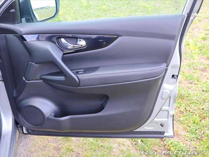 Nissan Qashqai 1,2 DiG-T 85 kW Panorama 2014