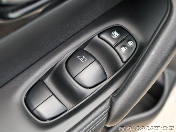 Nissan Qashqai 1,2 DiG-T 85 kW Panorama 2014