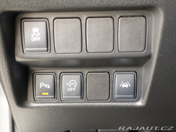 Nissan Qashqai 1,2 DiG-T 85 kW Panorama 2014