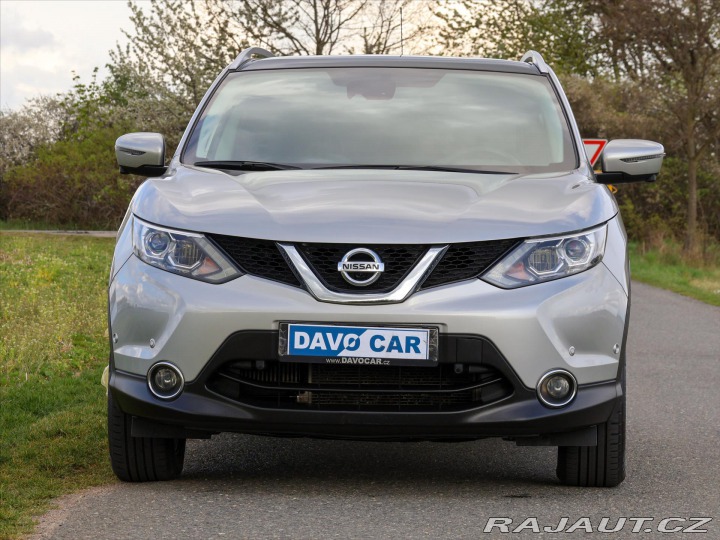 Nissan Qashqai 1,2 DiG-T 85 kW Panorama 2014