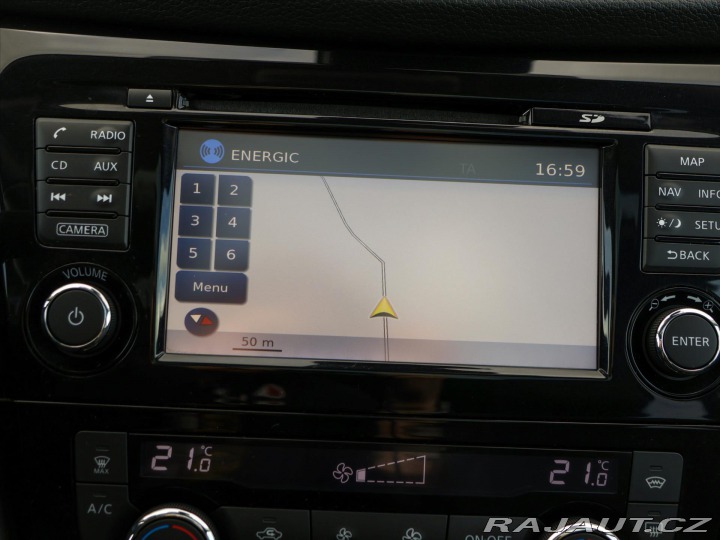 Nissan Qashqai 1,2 DiG-T 85 kW Panorama 2014