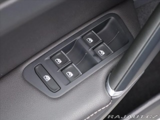 Volkswagen Golf 2,0 TSI R 221kW 4Motion D 2016