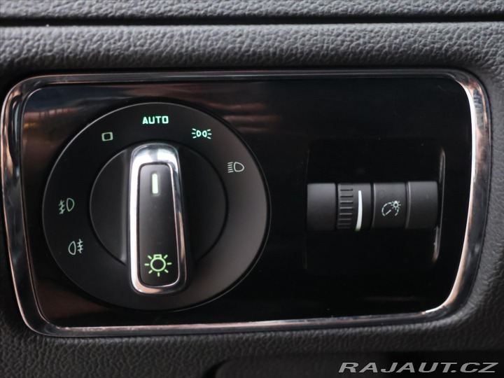 Škoda Superb 2,0 TDI 125kW DSG Eleganc 2014