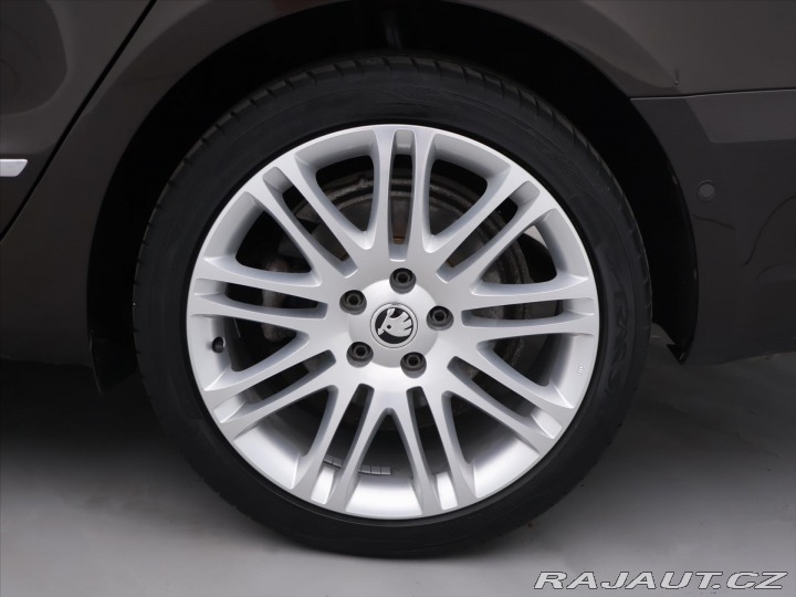 Škoda Superb 2,0 TDI 125kW DSG Eleganc 2014