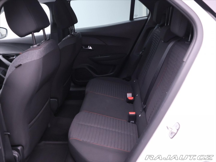 Peugeot 2008 1.2 PT 96kW CZ Active 1.M 2021