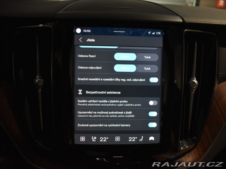 Volvo XC60 2,0 B4 AWD Ultimate tažné 2023