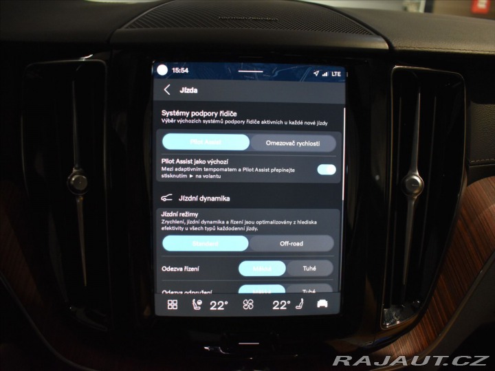 Volvo XC60 2,0 B4 AWD Ultimate tažné 2023