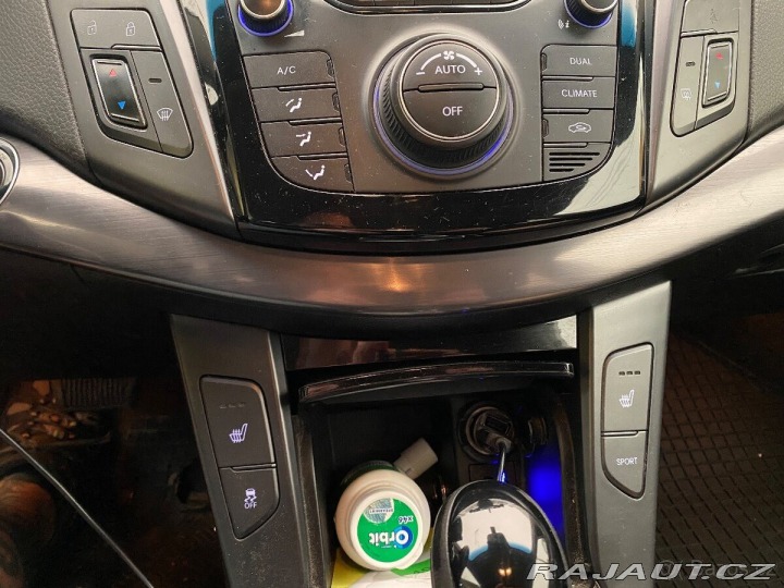 Hyundai i40 1,7   100kW-220tkm bílá a 1800