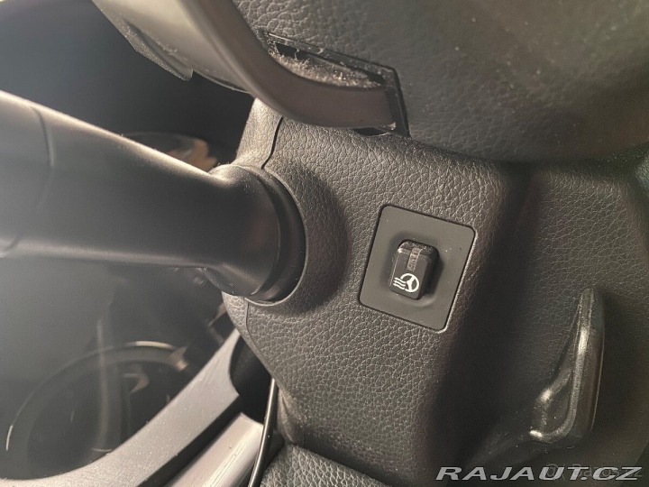 Hyundai i40 1,7   100kW-220tkm bílá a 1800