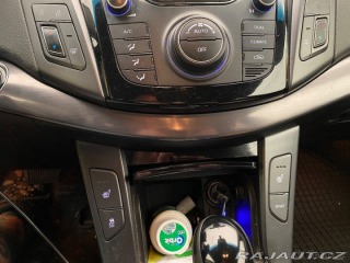 Hyundai i40 1,7   100kW-220tkm bílá a 1800