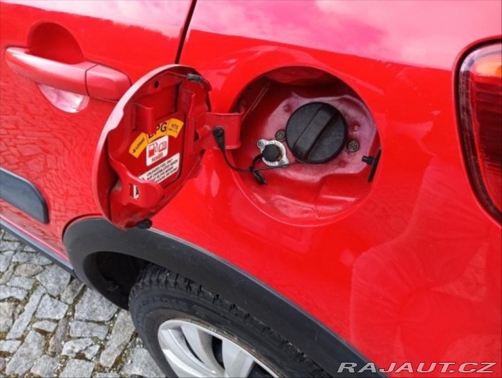 Suzuki SX4 1,6   rok 2013 Lpg 4x4 2013