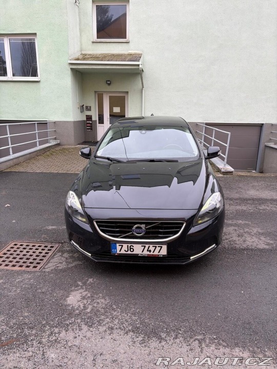 Volvo V40 1,6   Prodám 2014