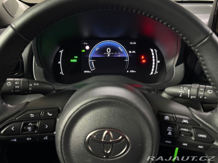 Toyota Yaris Cross 1.5,Hybrid,FWD 2025