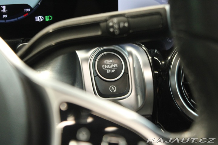 Mercedes-Benz GLB 220d 4MATIC MBEAM/Pano/Ni 2023