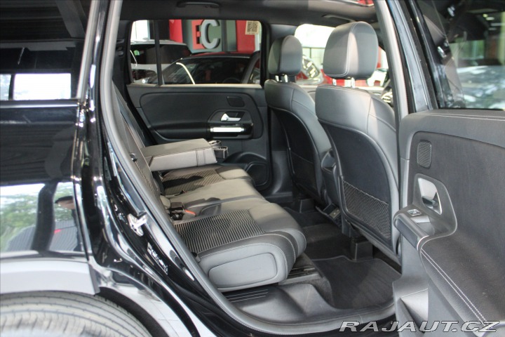 Mercedes-Benz GLB 220d 4MATIC MBEAM/Pano/Ni 2023