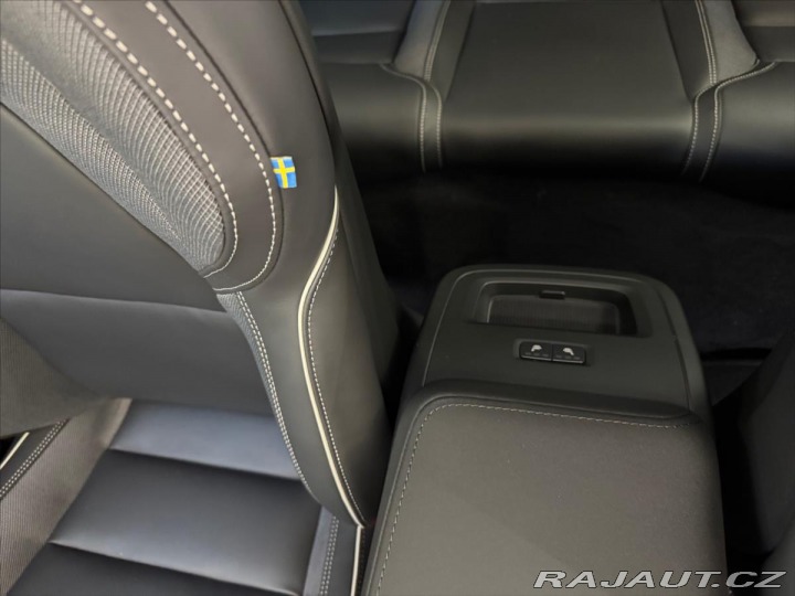 Volvo XC60 2,0 B5 AWD Plus Black Ed 2025