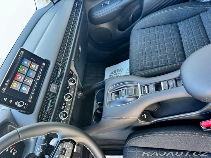 Honda ZR-V 2.0eHEV 135kW ELEGANCE sk 2026