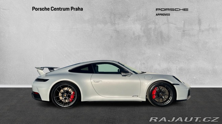 Porsche 911 GTS 2025