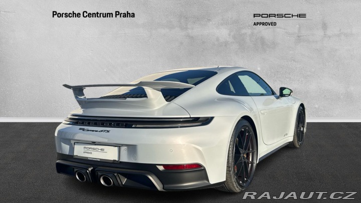 Porsche 911 GTS 2025