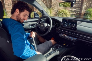 Honda ZR-V 2.0e:HEV 135kW Sport  MR2 2026