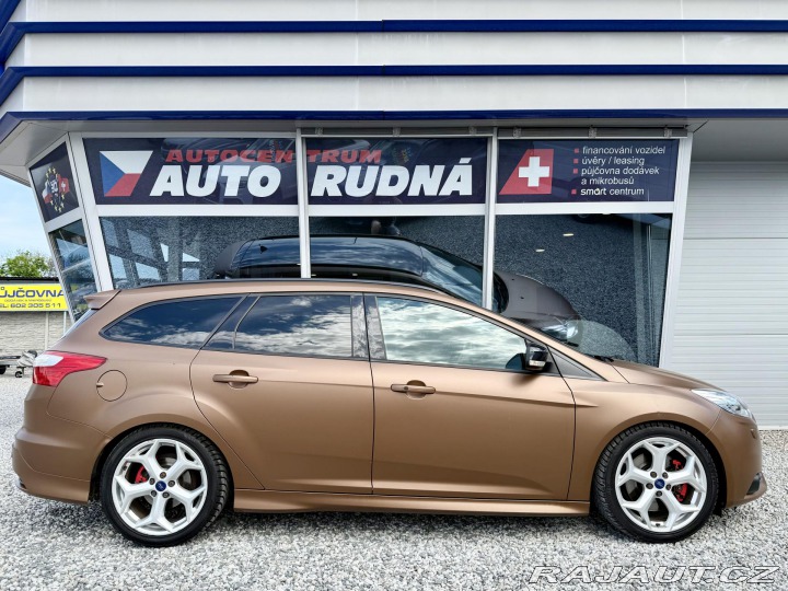 Ford Focus 2,0i 184kW EcoB SCTI ST 2013
