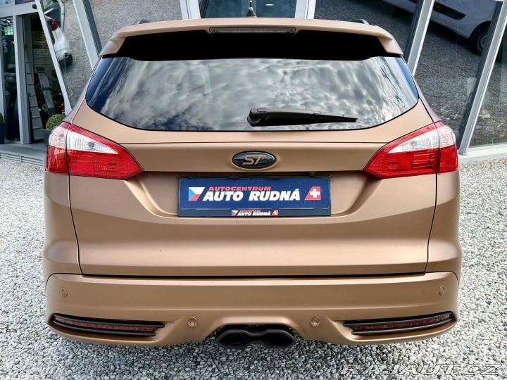 Ford Focus 2,0i 184kW EcoB SCTI ST 2013
