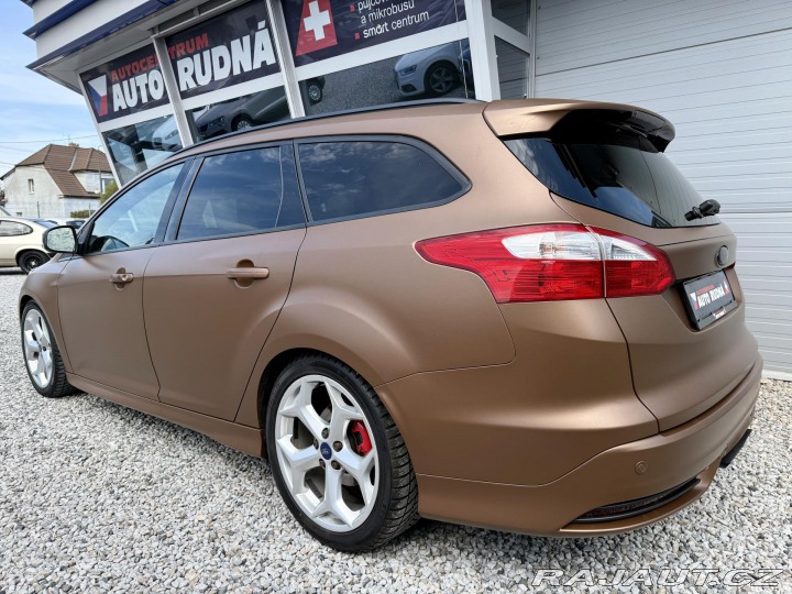Ford Focus 2,0i 184kW EcoB SCTI ST 2013