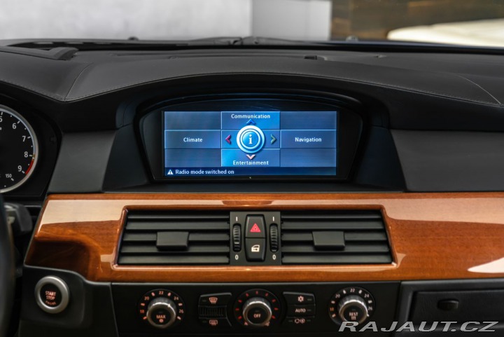 BMW M5 V10 5.0 manuál 2007